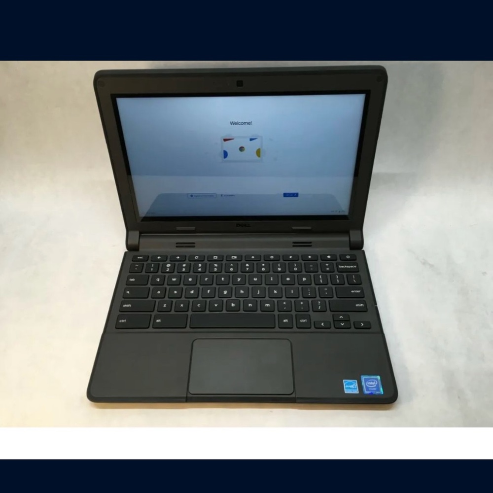 Brand new computer nothing wrong only used once.I dont use it so im selling